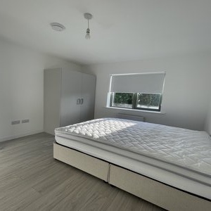 Cozy Double Room, Ferrybank Waterford – room to rent in Waterford, Waterford